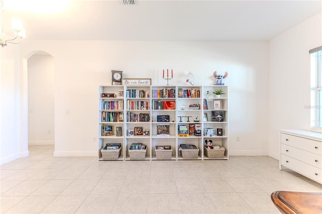 For Sale: $689,900 (5 beds, 4 baths, 3774 Square Feet)