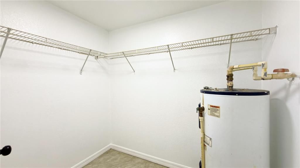 For Sale: $130,000 (2 beds, 1 baths, 600 Square Feet)