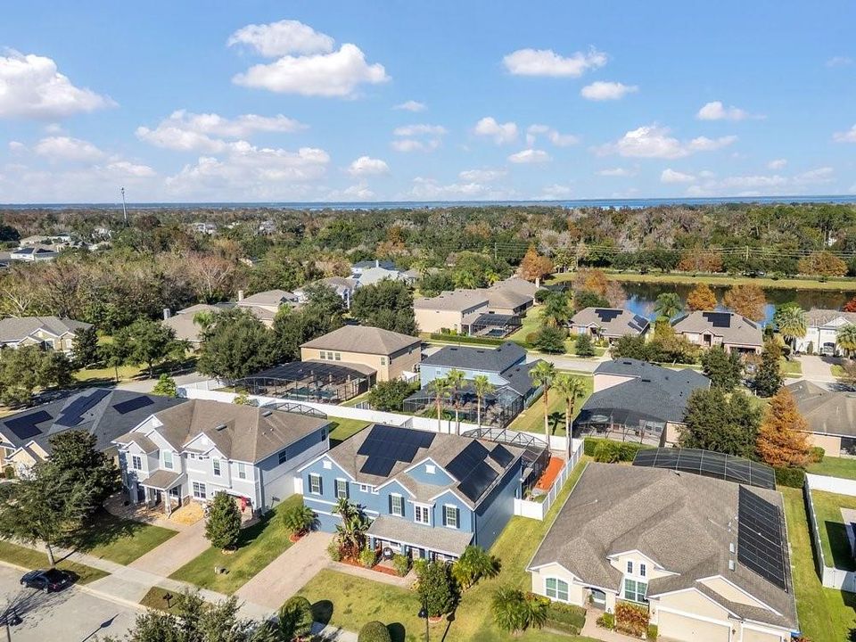 For Sale: $925,000 (6 beds, 4 baths, 4204 Square Feet)