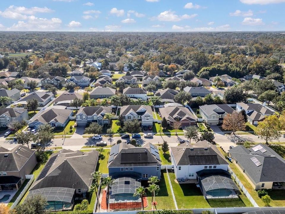 For Sale: $925,000 (6 beds, 4 baths, 4204 Square Feet)