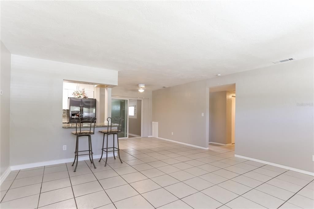 For Rent: $2,390 (3 beds, 2 baths, 1334 Square Feet)