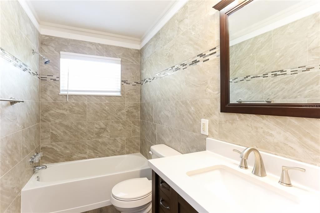 For Rent: $2,390 (3 beds, 2 baths, 1334 Square Feet)