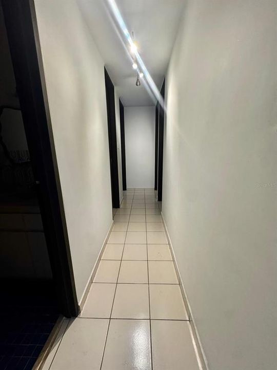 В аренду: $2,100 (4 спален, 2 ванн, 1400 Квадратных фут)