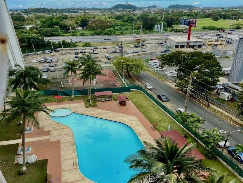 В аренду: $2,100 (4 спален, 2 ванн, 1400 Квадратных фут)