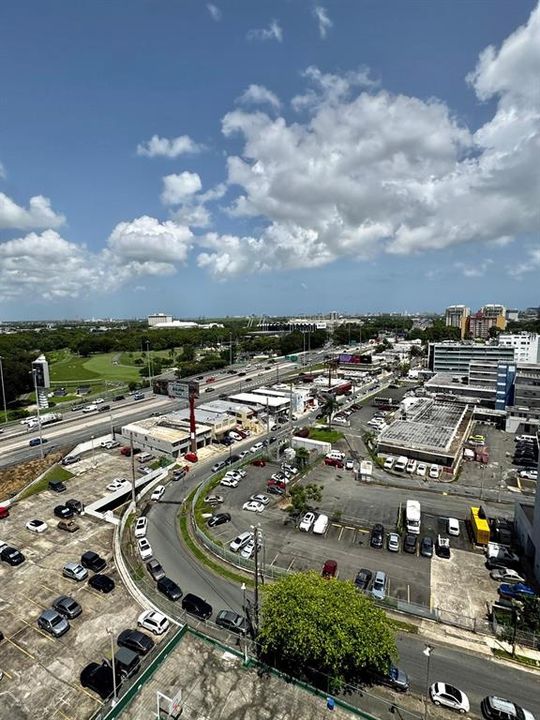 В аренду: $2,100 (4 спален, 2 ванн, 1400 Квадратных фут)