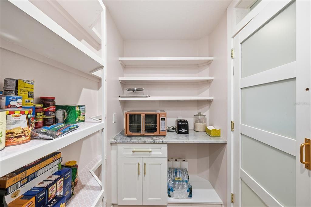 En Venta: $800,000 (3 camas, 2 baños, 3170 Pies cuadrados)