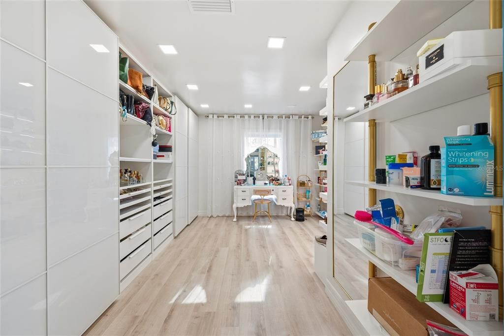 En Venta: $800,000 (3 camas, 2 baños, 3170 Pies cuadrados)