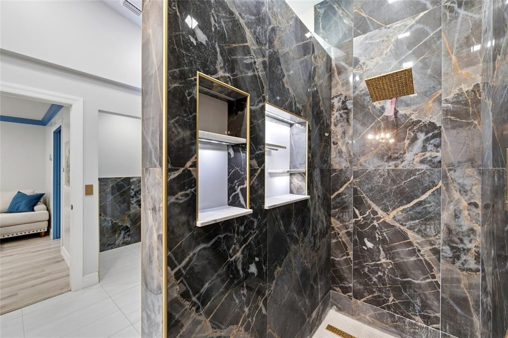 En Venta: $800,000 (3 camas, 2 baños, 3170 Pies cuadrados)