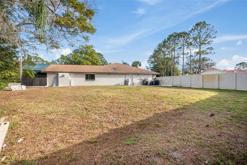 En Venta: $800,000 (3 camas, 2 baños, 3170 Pies cuadrados)