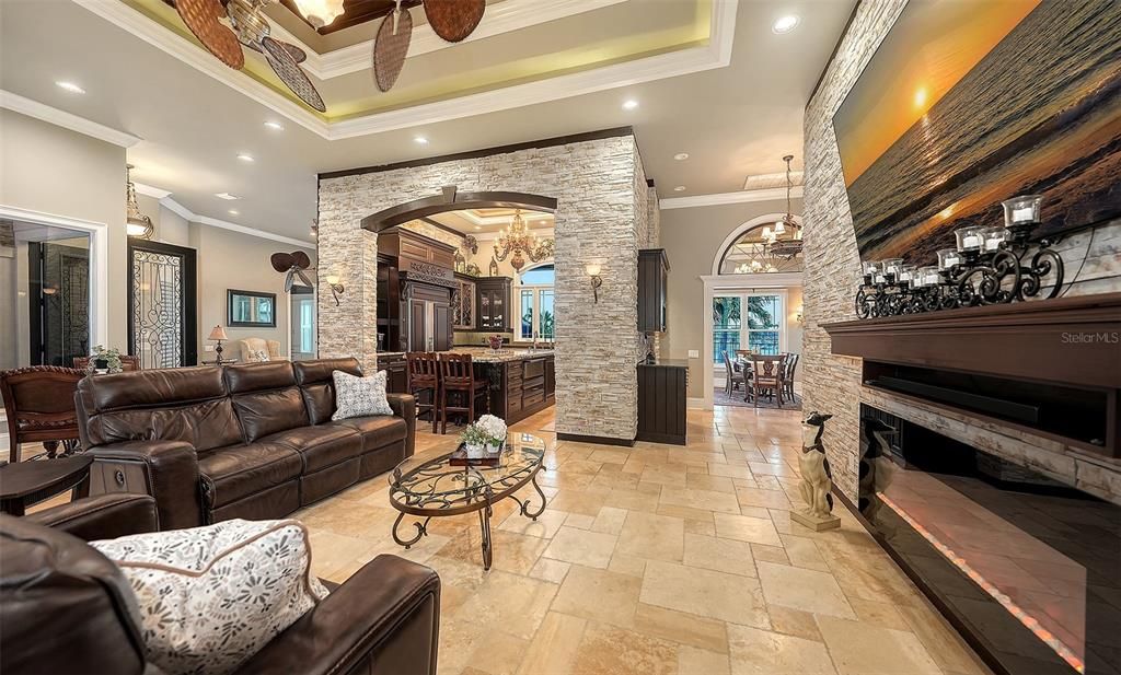 На продажу: $1,999,999 (3 спален, 3 ванн, 3154 Квадратных фут)