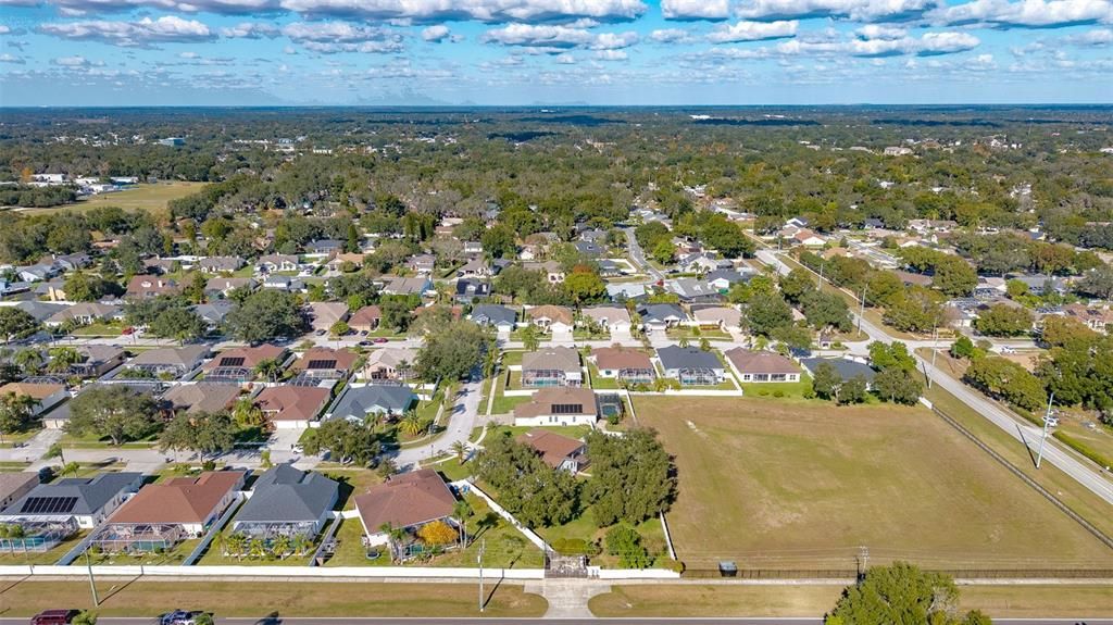 En Venta: $589,999 (4 camas, 3 baños, 2721 Pies cuadrados)