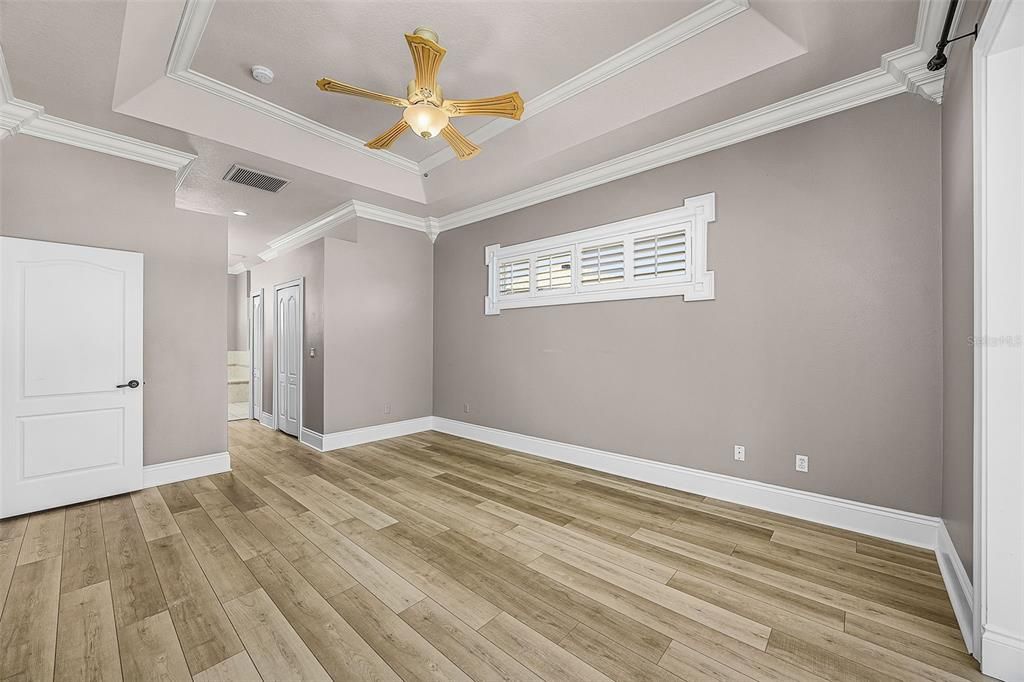 En Venta: $589,999 (4 camas, 3 baños, 2721 Pies cuadrados)