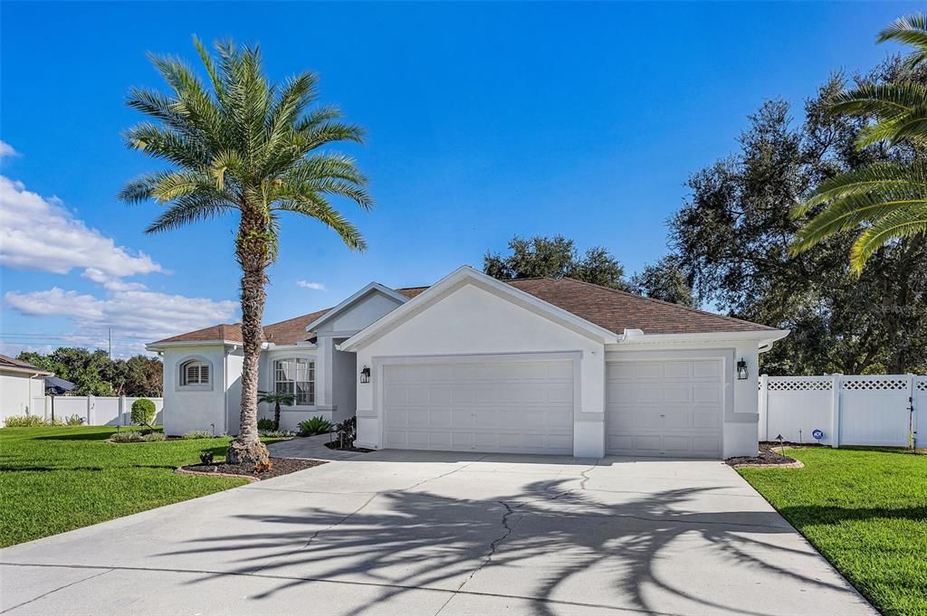 En Venta: $589,999 (4 camas, 3 baños, 2721 Pies cuadrados)