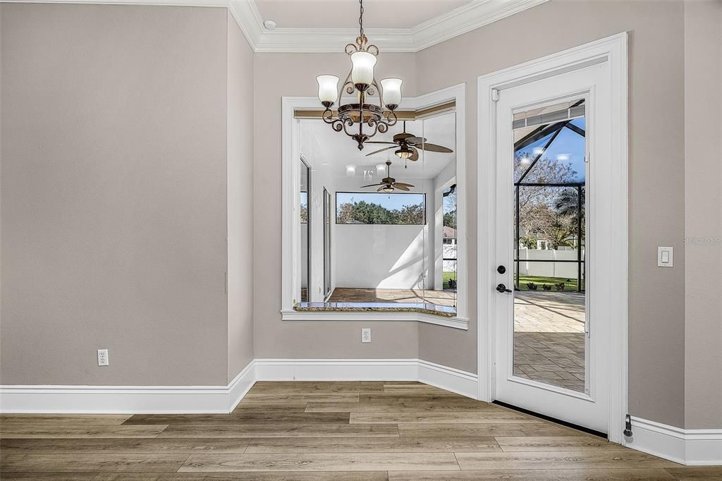 En Venta: $589,999 (4 camas, 3 baños, 2721 Pies cuadrados)