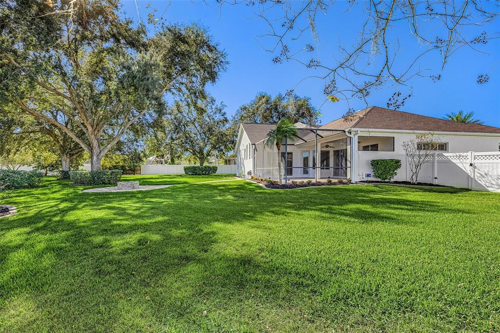 En Venta: $589,999 (4 camas, 3 baños, 2721 Pies cuadrados)