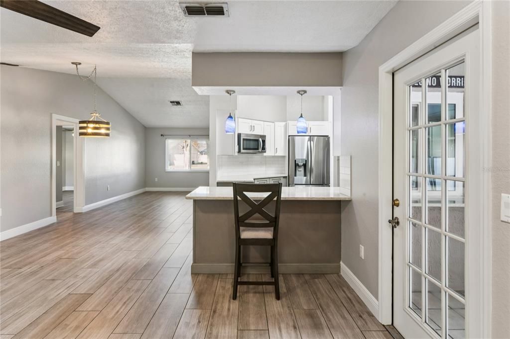 For Sale: $360,000 (3 beds, 2 baths, 1593 Square Feet)