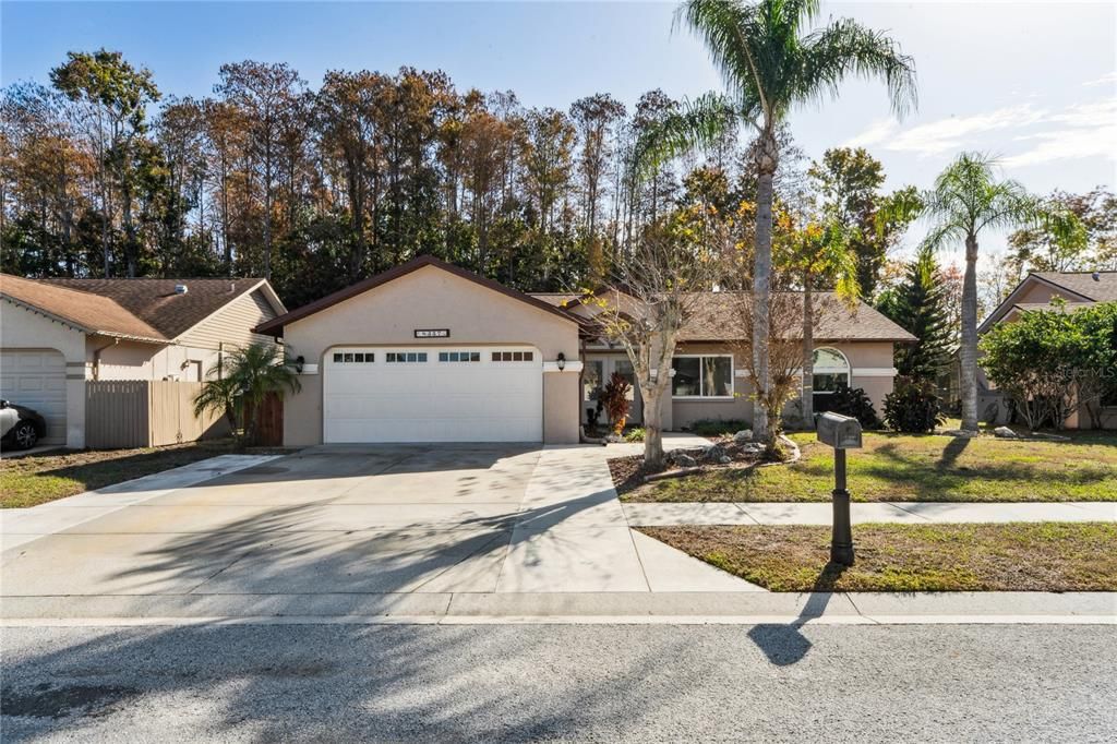 For Sale: $360,000 (3 beds, 2 baths, 1593 Square Feet)