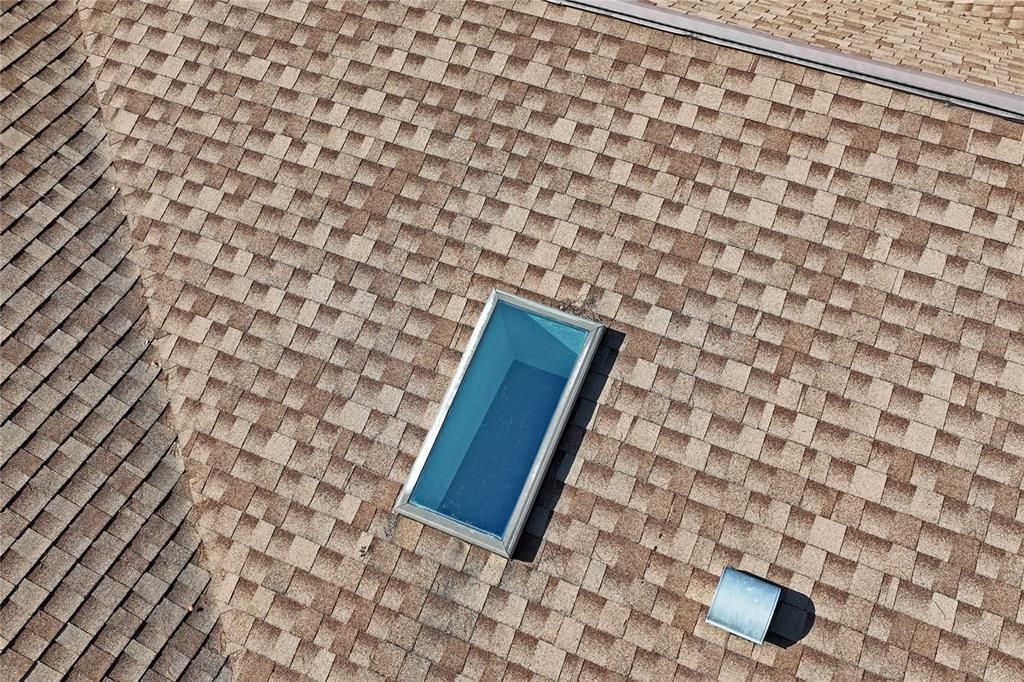 For Sale: $360,000 (3 beds, 2 baths, 1593 Square Feet)