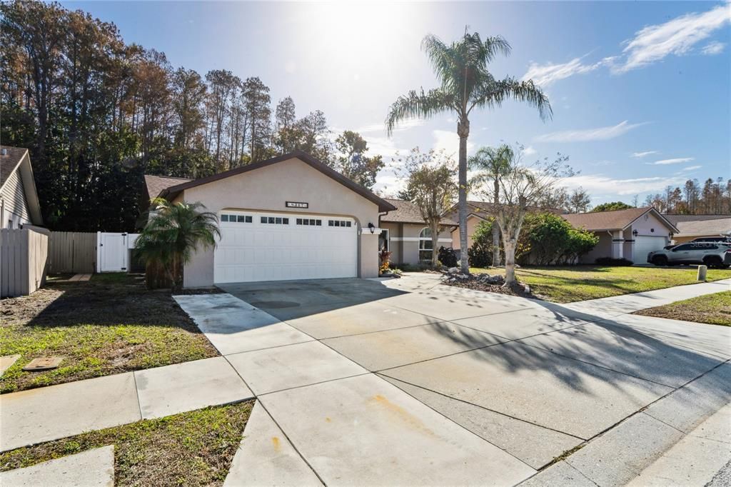 For Sale: $360,000 (3 beds, 2 baths, 1593 Square Feet)