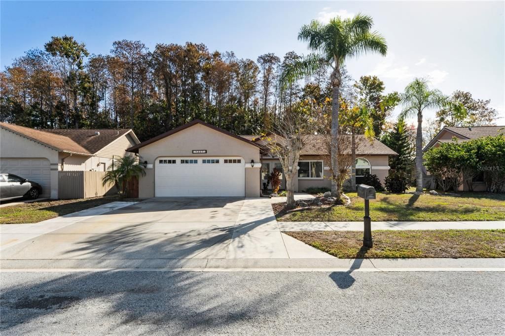 For Sale: $360,000 (3 beds, 2 baths, 1593 Square Feet)