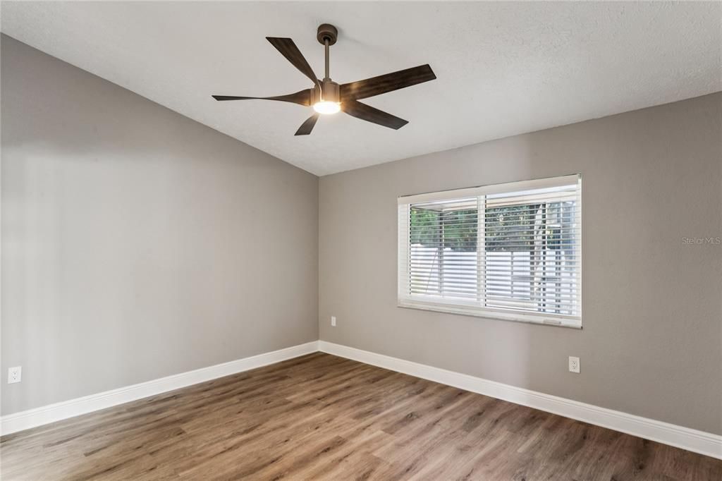 For Sale: $360,000 (3 beds, 2 baths, 1593 Square Feet)