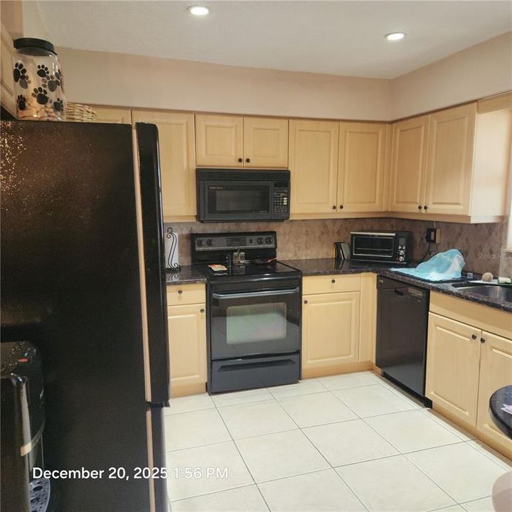 待售: $424,000 (3 贝兹, 2 浴室, 1760 平方英尺)