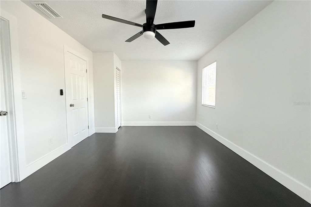 En Venta: $430,000 (3 camas, 2 baños, 1500 Pies cuadrados)