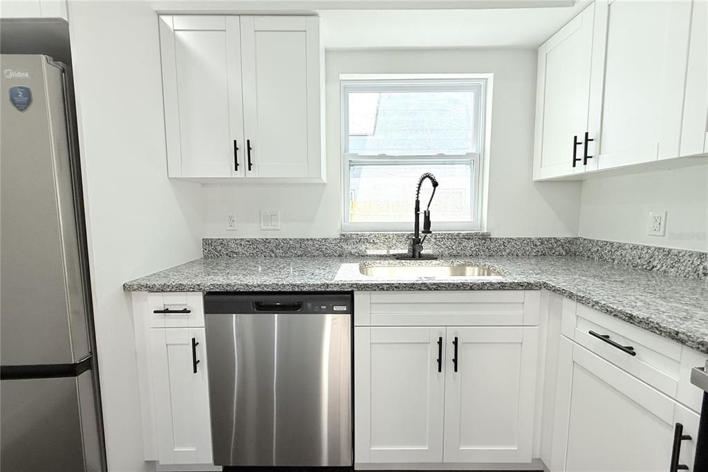 En Venta: $430,000 (3 camas, 2 baños, 1500 Pies cuadrados)