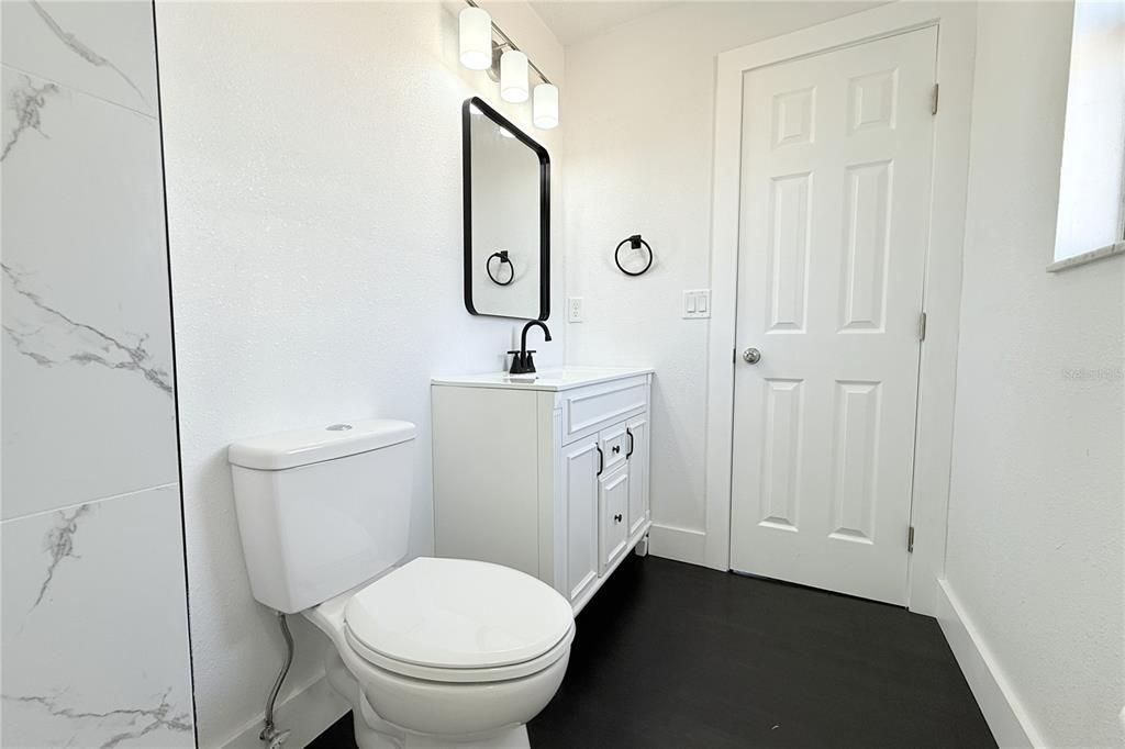 En Venta: $430,000 (3 camas, 2 baños, 1500 Pies cuadrados)