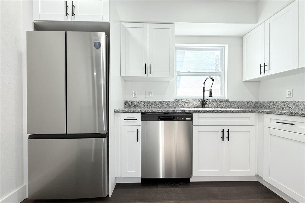 En Venta: $430,000 (3 camas, 2 baños, 1500 Pies cuadrados)