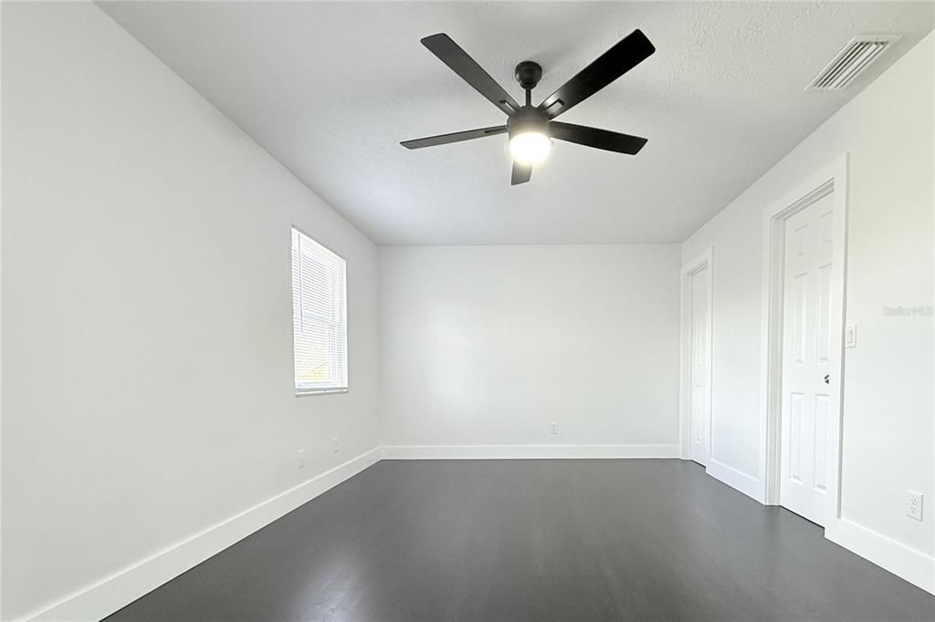 En Venta: $430,000 (3 camas, 2 baños, 1500 Pies cuadrados)