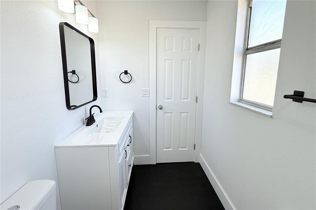 En Venta: $430,000 (3 camas, 2 baños, 1500 Pies cuadrados)