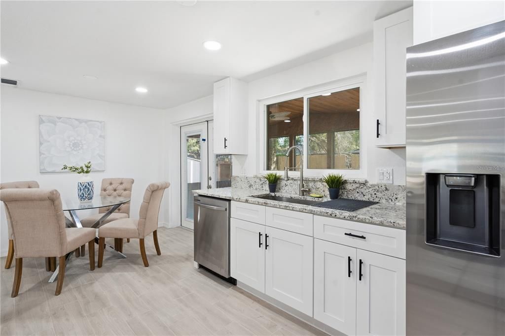 For Sale: $409,599 (3 beds, 2 baths, 1274 Square Feet)