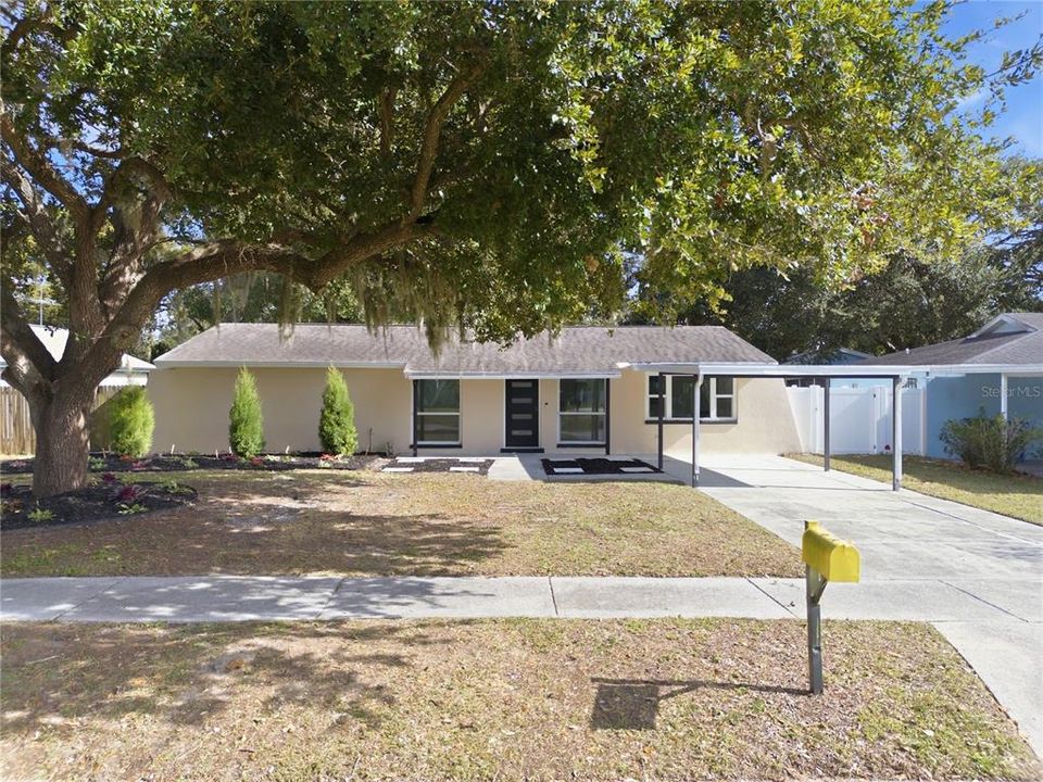 For Sale: $409,599 (3 beds, 2 baths, 1274 Square Feet)