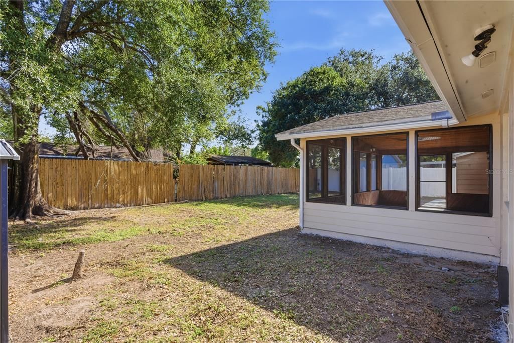 For Sale: $409,599 (3 beds, 2 baths, 1274 Square Feet)