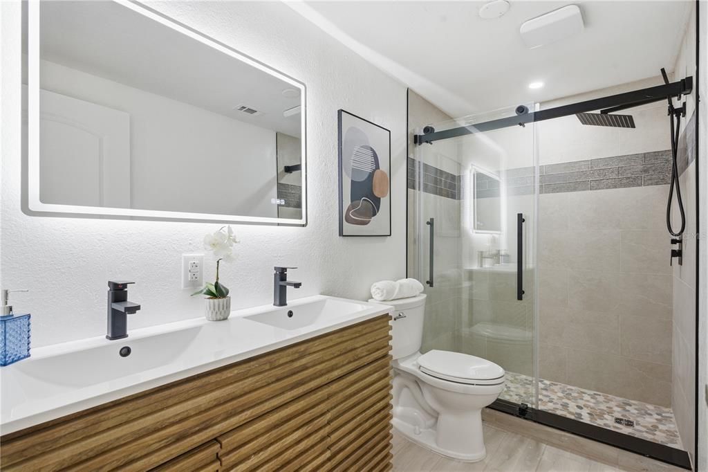 For Sale: $409,599 (3 beds, 2 baths, 1274 Square Feet)