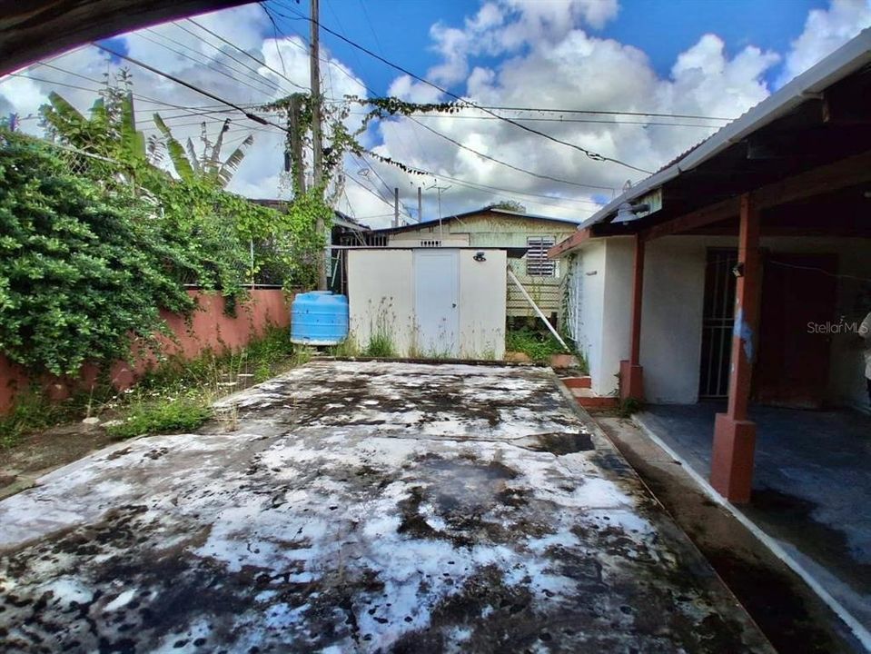 Active With Contract: $160,000 (3 beds, 2 baths, 1427 Square Feet)