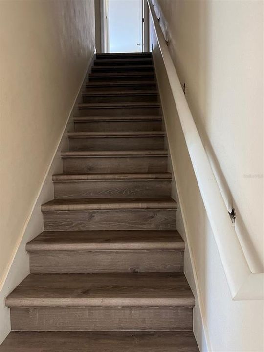 For Rent: $2,450 (3 beds, 2 baths, 1802 Square Feet)