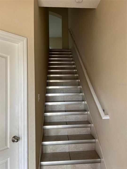 For Rent: $2,450 (3 beds, 2 baths, 1802 Square Feet)