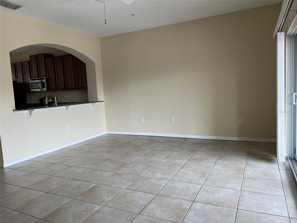 For Rent: $2,450 (3 beds, 2 baths, 1802 Square Feet)