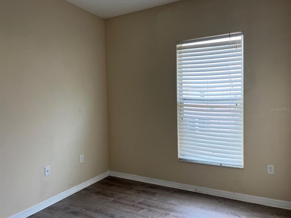 For Rent: $2,450 (3 beds, 2 baths, 1802 Square Feet)