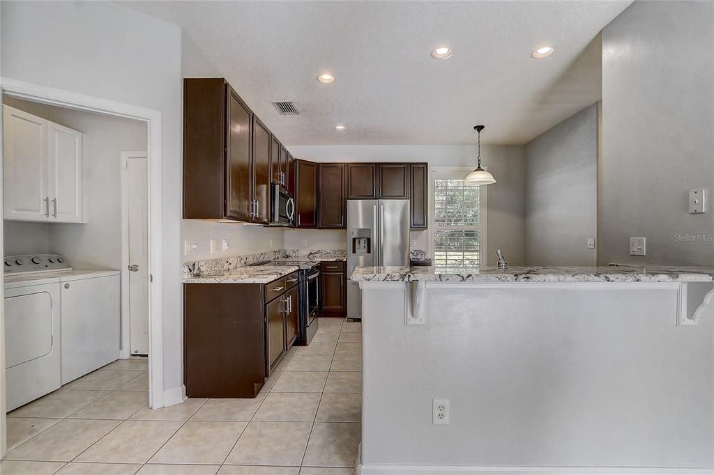 En Venta: $425,000 (3 camas, 2 baños, 1498 Pies cuadrados)