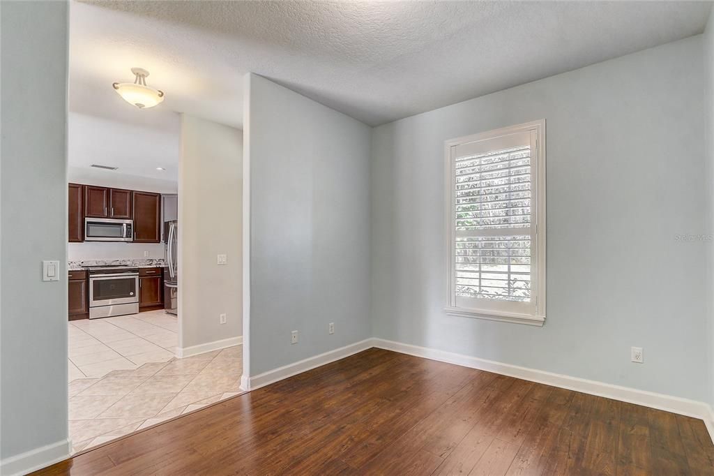 En Venta: $425,000 (3 camas, 2 baños, 1498 Pies cuadrados)