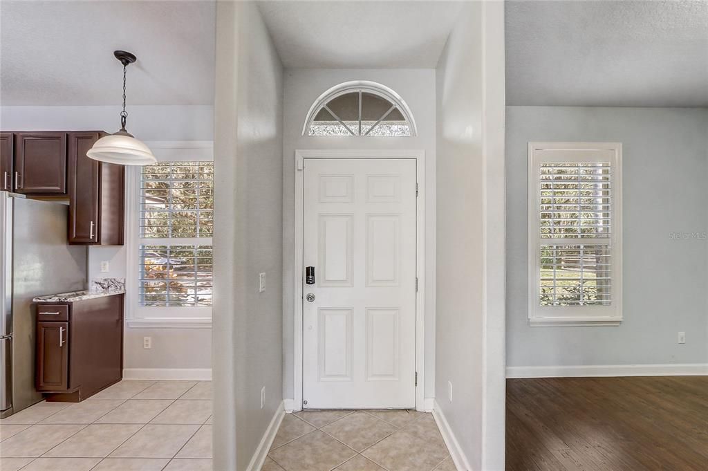 En Venta: $425,000 (3 camas, 2 baños, 1498 Pies cuadrados)