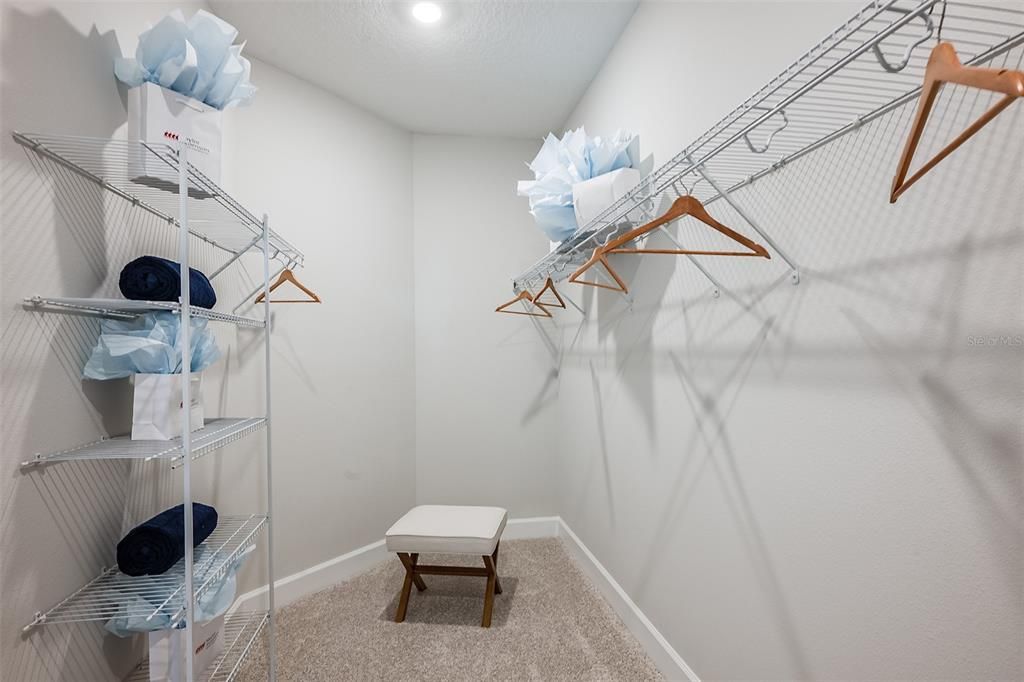 En Venta: $1,224,611 (5 camas, 5 baños, 4181 Pies cuadrados)