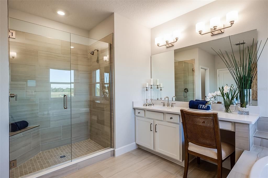 En Venta: $1,224,611 (5 camas, 5 baños, 4181 Pies cuadrados)