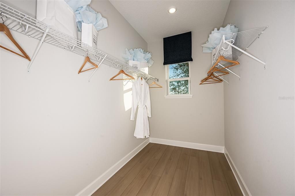 En Venta: $1,224,611 (5 camas, 5 baños, 4181 Pies cuadrados)