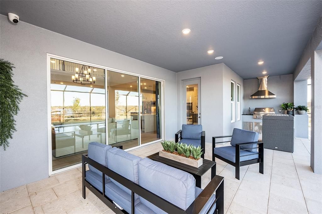 En Venta: $1,224,611 (5 camas, 5 baños, 4181 Pies cuadrados)