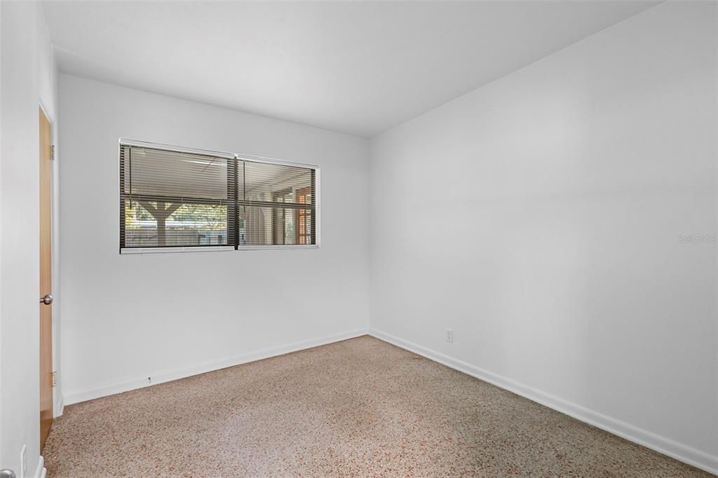 На продажу: $240,000 (3 спален, 1 ванн, 1538 Квадратных фут)