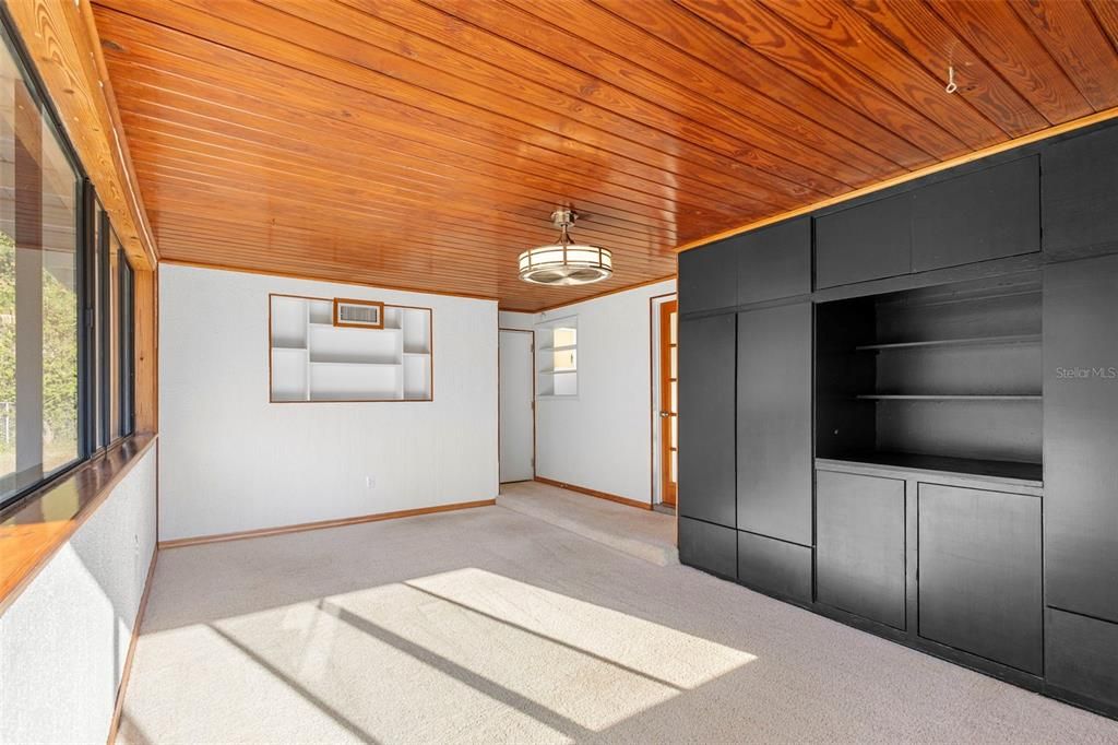 На продажу: $240,000 (3 спален, 1 ванн, 1538 Квадратных фут)